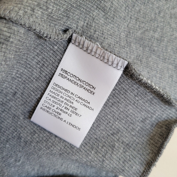 BNWT The Base brand grey ribbed tank top - Picture 7 of 7